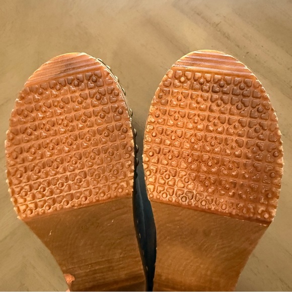 Sandgrens Rome Studded Mule Clogs – Dark Gray Nubuck Leather – Size 39 - Picture 9 of 13